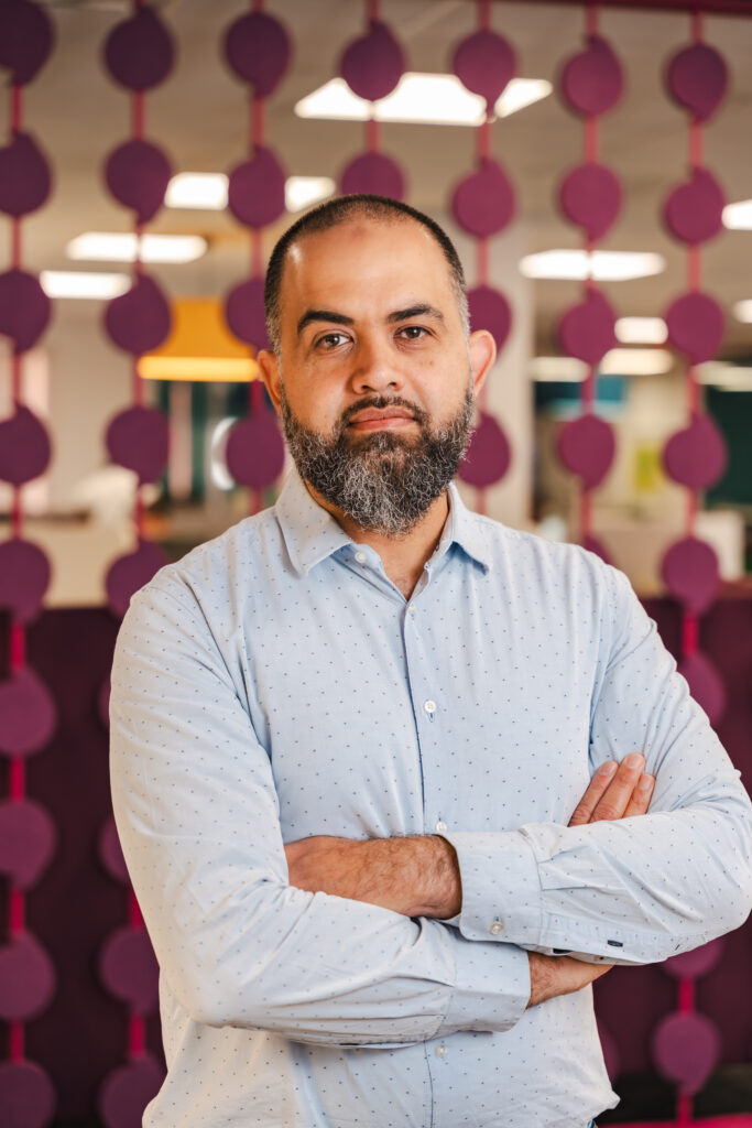 <div class="Yusuf-team team-member"><span class="icon-member"></span><span class="name">Yusuf Kaka <br><span>Head of Integrated Digital Engagement </span></span></div>